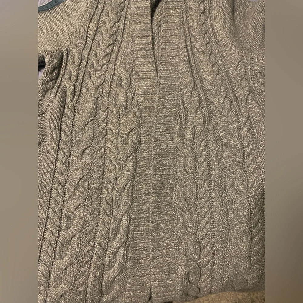 Cardigan - Picture 3 of 6